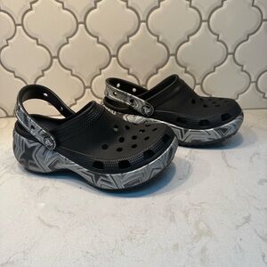 Crocs Women's Classic Platform Hi-Lo Disco Clog Size 5 Kids Size 3.5